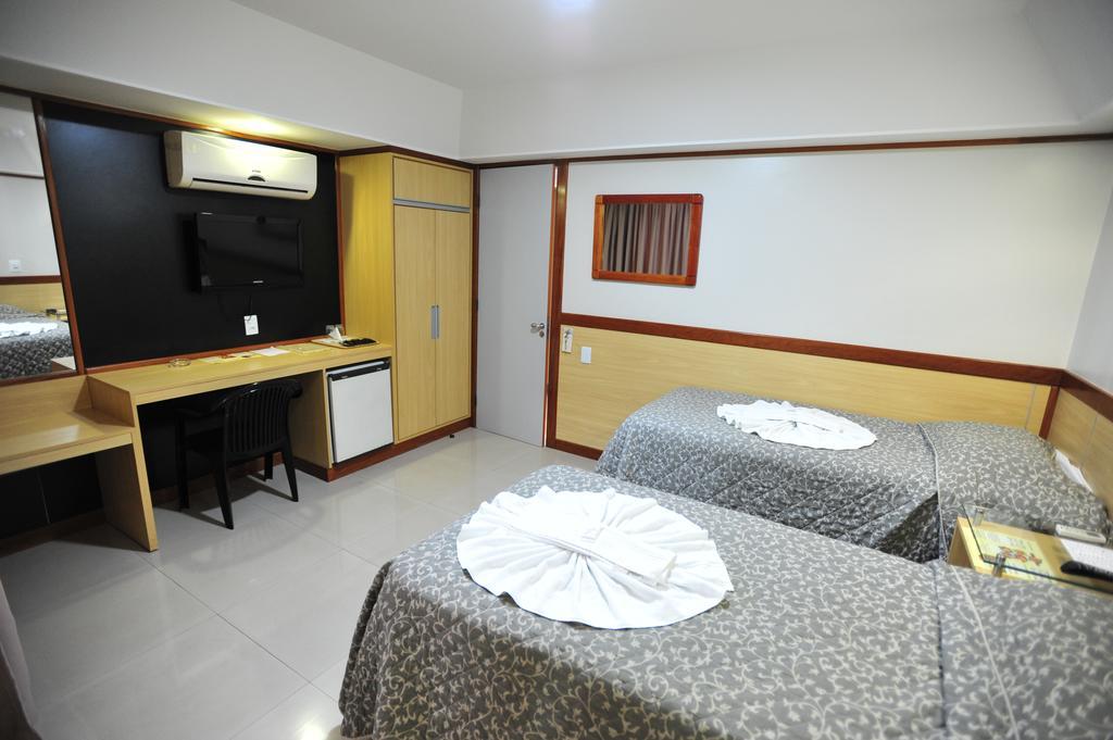 Hotel Premium Plaza Muriaé Exterior foto